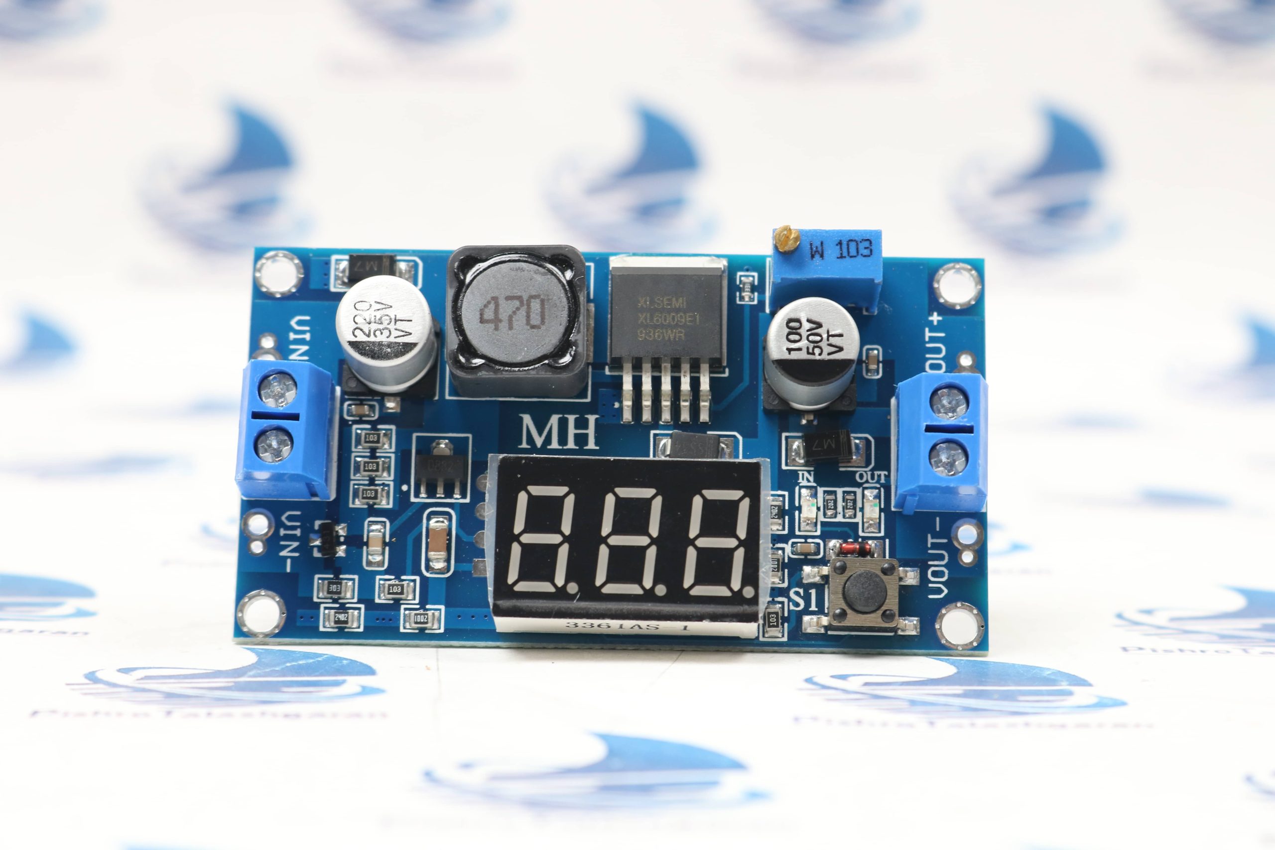 قیمت ماژول رگولاتور DC به DC افزاینده XL6009LM2577 با نمایشگر ولتاژ خرید ماژول رگولاتور DC به DC افزاینده XL6009/LM2577 با نمایشگر ولتاژ