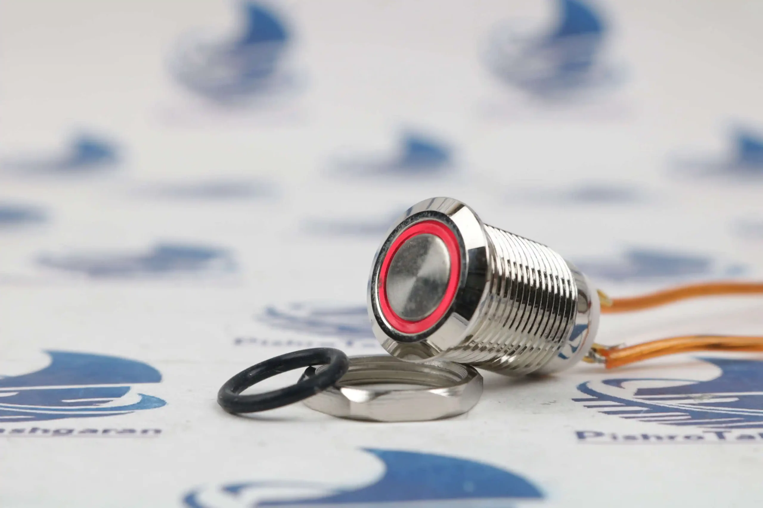 قیمت کلید شستی LED دار قرمز قطر 12mm خرید کلید شستی LED دار قرمز قطر 12mm