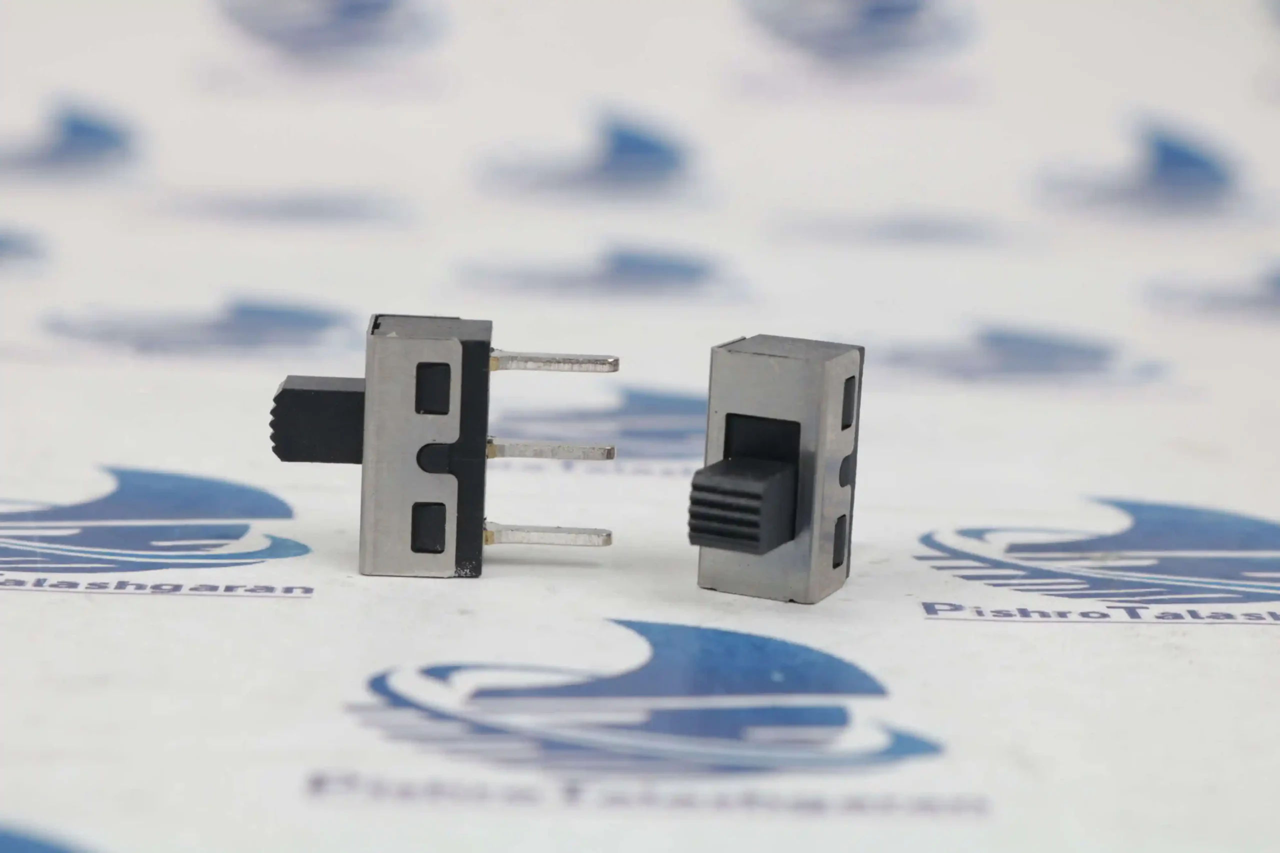 قیمت کلید کشویی دو حالته 3 پین مدل SS12D10G5 خرید کلید کشویی دو حالته 3 پین مدل SS12D10G5